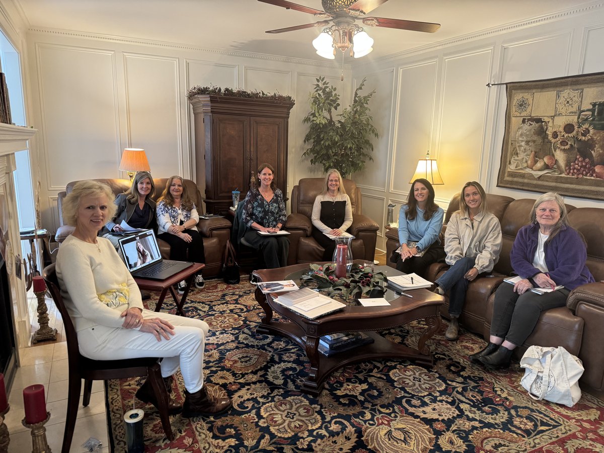 Carol, Cherise (from Australia), Laura, Terri, Krista, Lynn, Darlene, Nina, Lauren, (missing Meghan)